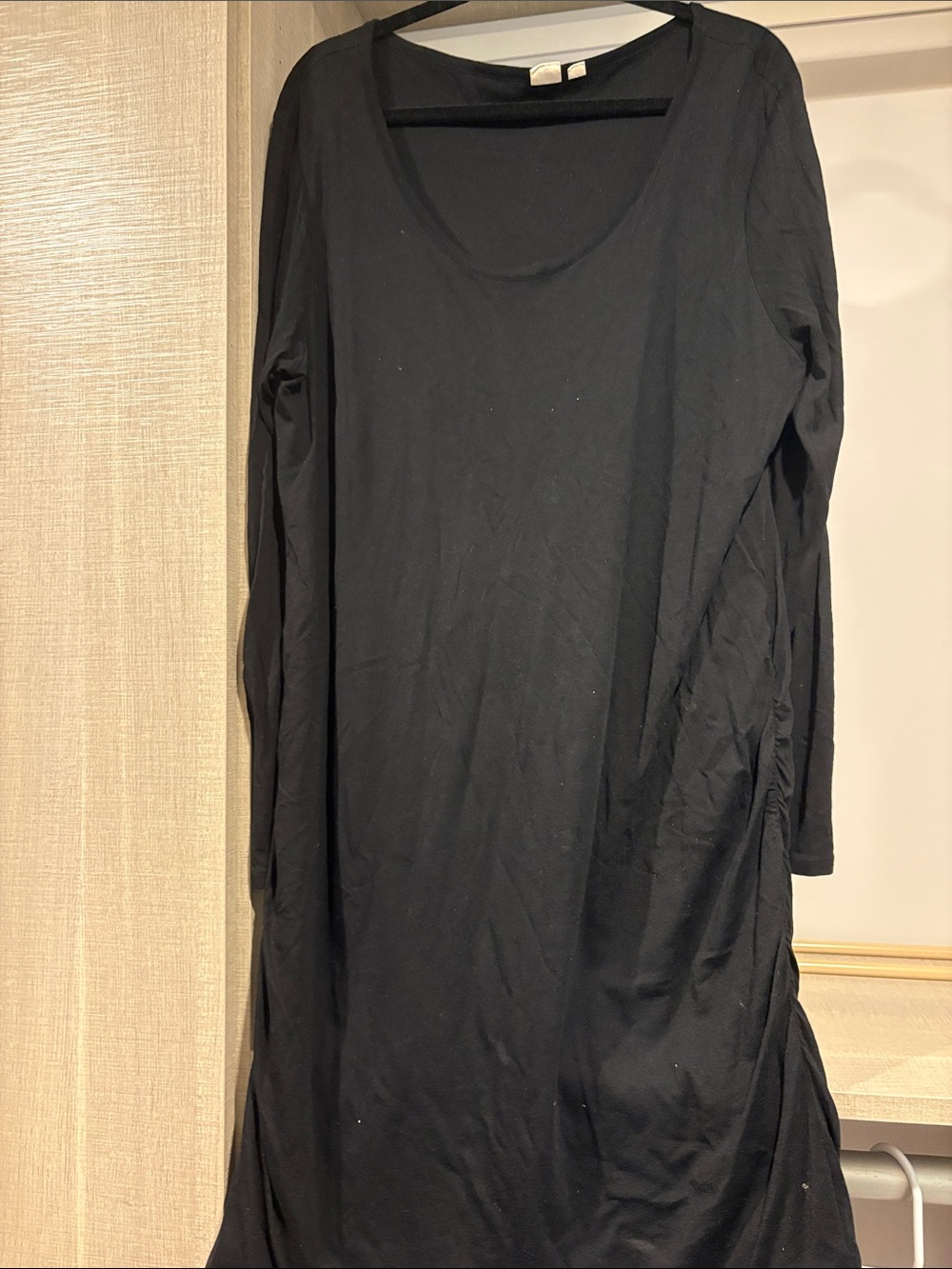 Black Long Sleeve Scoop Neck Dress